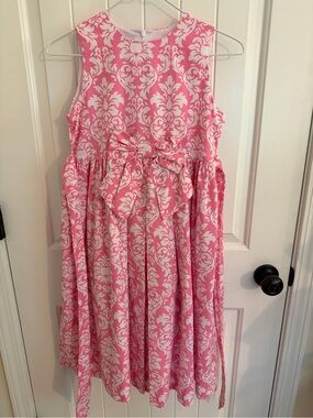 Girls Pink & White Damask Floral Bow-Front Sleeveless Dress size 8 EUC like new